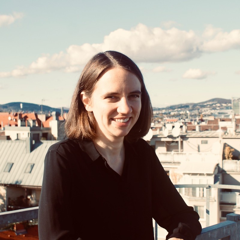 Teresa Fingerlos, Kuratorin für Klassik & Global: Portrait von Teresa Fingerlos, Kuratorin für Klassik & Global
